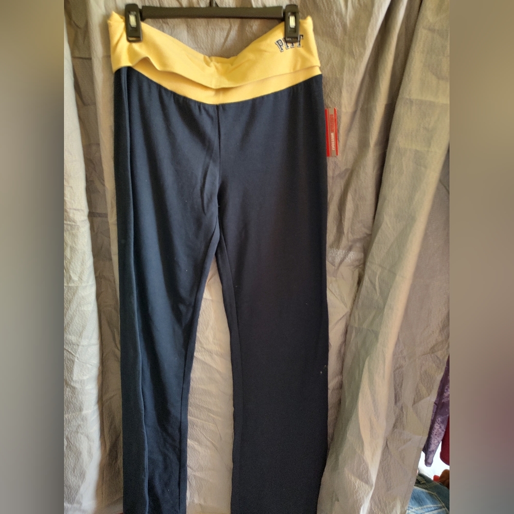 Women's yoga pants size XL, Pitt Panthers